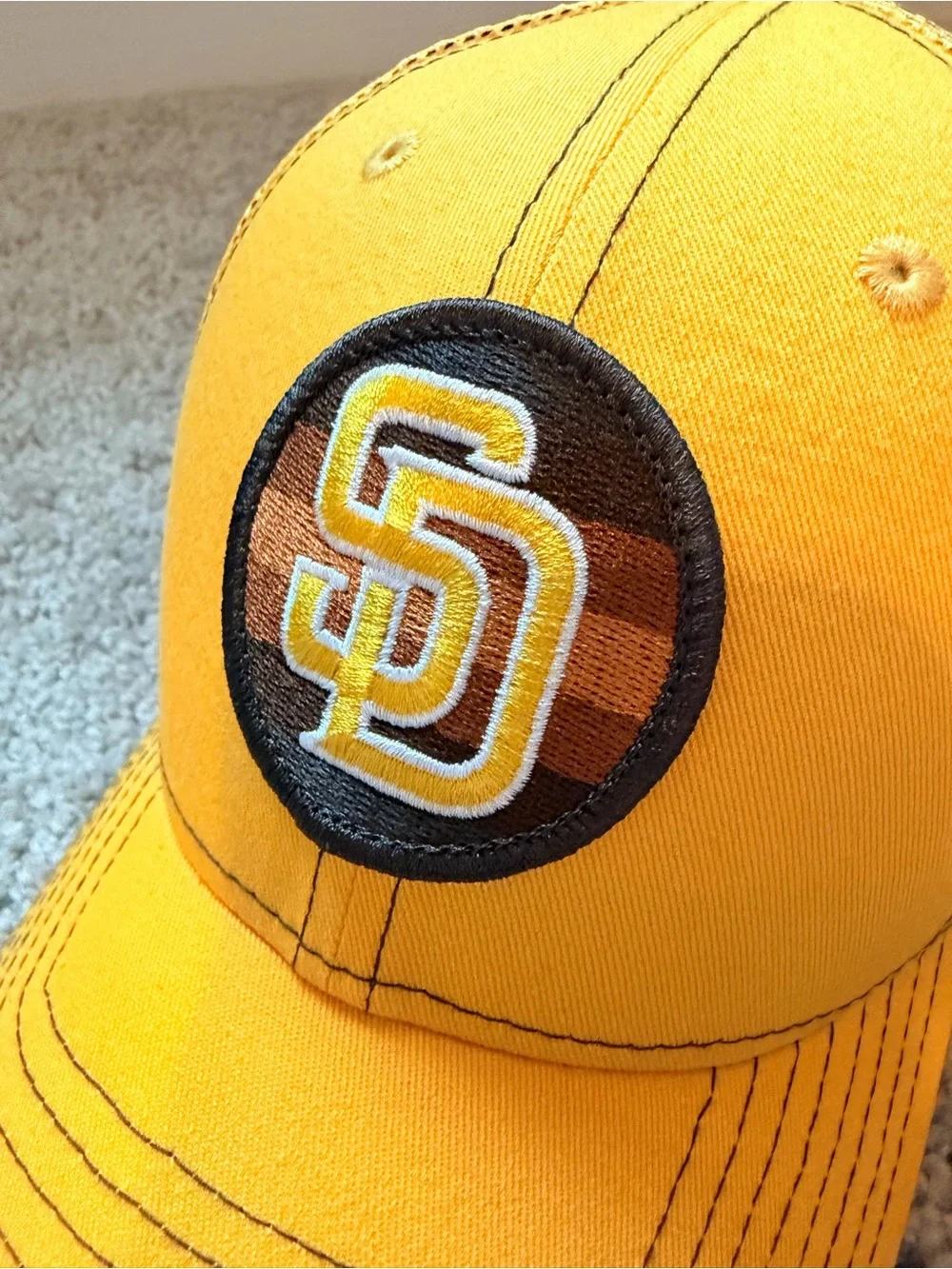 San Diego Padres MLB baseball trucker hat